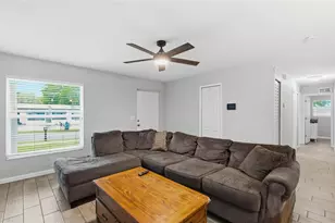 3715 Trianon Dr, Orlando, FL 32818 - Photo 13