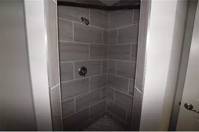 925 E McDonald Avenue, Eustis, FL 32726 - Photo 11