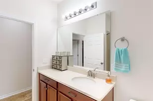 914 Bay Bridge Cir, Apopka, FL 32703 - Photo 17