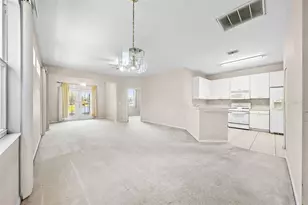1204 Huntington Greens Dr, Sun City Center, FL 33573 - Photo 9