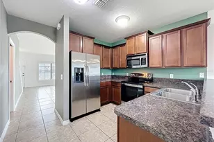 1360 Windsor Lake Cir, Sanford, FL 32773 - Photo 17
