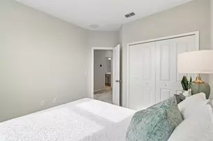 1402 Mount Royal Dr, Saint Cloud, FL 34771 - Photo 11
