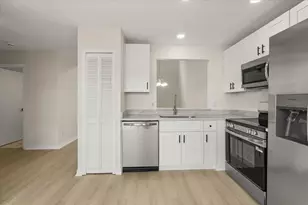 14396 Island Cove Dr, Orlando, FL 32824 - Photo 3