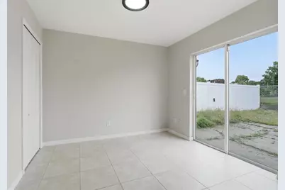 38 Vanna Court, Orlando, FL 32807 - Photo 17