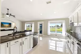 36725 Oconee Ave, Eustis, FL 32736 - Photo 17