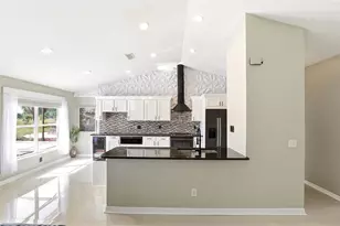 36725 Oconee Ave, Eustis, FL 32736 - Photo 13
