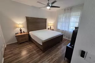 2558 Robert Trent Jones Dr, Orlando, FL 32835 - Photo 9