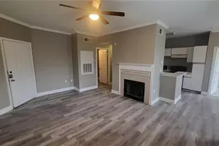 2558 Robert Trent Jones Dr, Orlando, FL 32835 - Photo 9