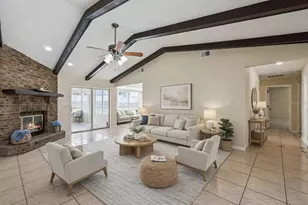 4136 Tall Tree Dr, Orlando, FL 32810 - Photo 3