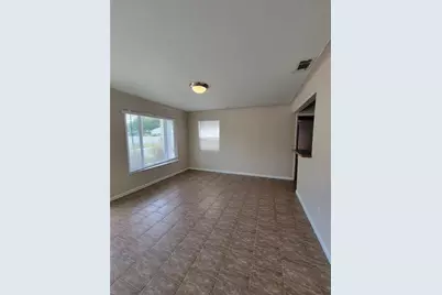 250 37th Street N, Saint Petersburg, FL 33713 - Photo 7