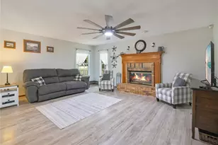 211 Spring Hollow Blvd, Apopka, FL 32712 - Photo 5