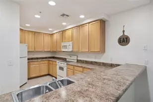 9055 Treasure Trove Ln, Kissimmee, FL 34747 - Photo 15