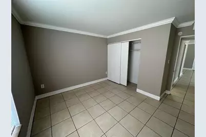 1830 Maravilla Avenue #202, Fort Myers, FL 33901 - Photo 5