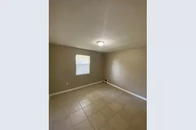 804 E Orchid Avenue, Tampa, FL 33612 - Photo 17