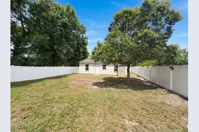 324 Bassedena Circle S, Lakeland, FL 33805 - Photo 5