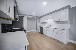 9151 Fairweather Dr, Largo, FL 33773 - Photo 19