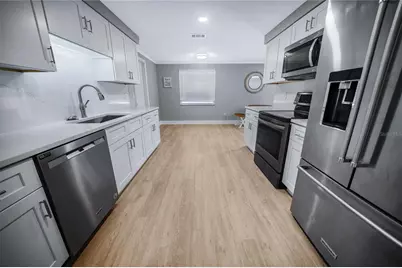 9151 Fairweather Drive, Largo, FL 33773 - Photo 13