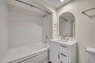 322 E Central Blvd, Orlando, FL 32801 - Photo 13