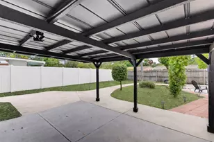 6020 Cresthill Dr, Tampa, FL 33615 - Photo 17