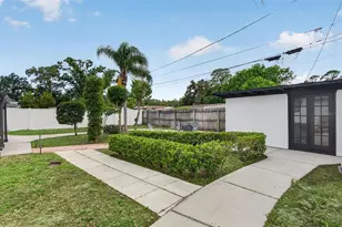 6020 Cresthill Dr, Tampa, FL 33615 - Photo 19