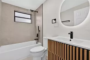 6020 Cresthill Dr, Tampa, FL 33615 - Photo 13