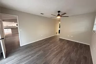 7650 Holiday Dr, Spring Hill, FL 34606 - Photo 17