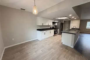 7650 Holiday Dr, Spring Hill, FL 34606 - Photo 9