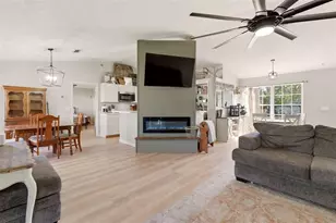 562 Geraldine Dr, Deltona, FL 32725 - Photo 7