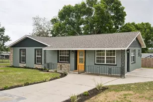 1109 Valencia Ave, Haines City, FL 33844 - Photo 3