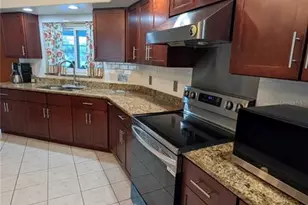 858 Mendoza Dr, Kissimmee, FL 34758 - Photo 31