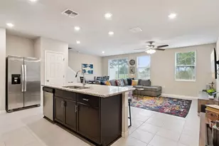 939 Robin Holly St, Ocoee, FL 34761 - Photo 3
