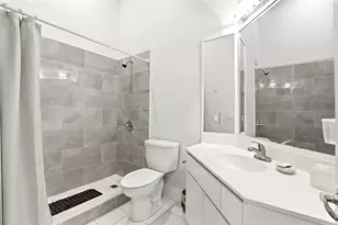 9151 Point Cypress Dr, Orlando, FL 32836 - Photo 31