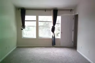 6292 Twain St, Orlando, FL 32835 - Photo 3