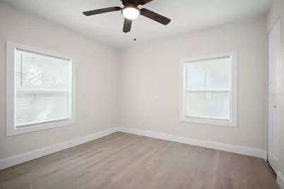 3445 40th Street N, Saint Petersburg, FL 33713 - Photo 17