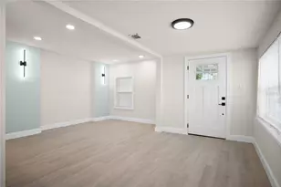 3445 40th St N, Saint Petersburg, FL 33713 - Photo 5