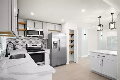 3445 40th Street N, Saint Petersburg, FL 33713 - Photo 11