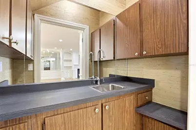 2009 Countryside Circle S, Orlando, FL 32804 - Photo 17