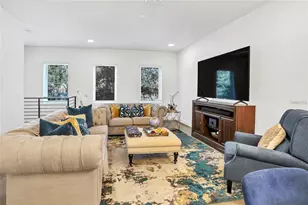 212 E Pineloch Ave, Orlando, FL 32806 - Photo 11