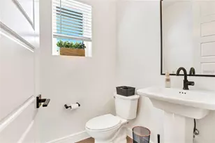 212 E Pineloch Ave, Orlando, FL 32806 - Photo 13