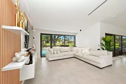 6747 Edgeworth Dr, Orlando, FL 32819 - Photo 7