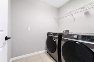 15907 Marina Bay Dr, Winter Garden, FL 34787 - Photo 23