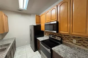 6451 Old Park Ln, Orlando, FL 32835 - Photo 19