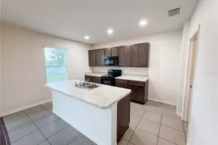 35687 Hillbrook Ave, Zephyrhills, FL 33541 - Photo 11
