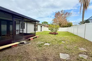 125 Teakwood Dr, Kissimmee, FL 34743 - Photo 37