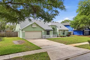 9516 Cullowhee Ct, Orlando, FL 32817 - Photo 3