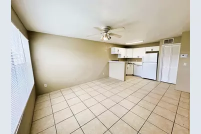 4760 Walden Circle #5-31, Orlando, FL 32811 - Photo 5