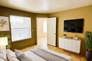 4760 Walden Cir, Orlando, FL 32811 - Photo 11