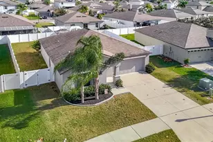 3160 Kresterbrooke Ln, Zephyrhills, FL 33540 - Photo 13