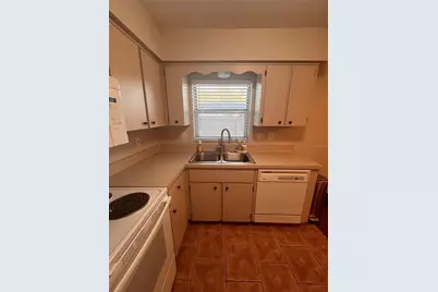 312 Deborah Avenue, Leesburg, FL 34748 - Photo 9