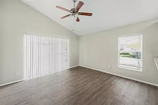 8710 Triple Oaks Rd, Temple Terrace, FL 33637 - Photo 7